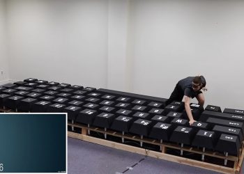 What It’s Like to Game on the World’s Largest Keyboard
