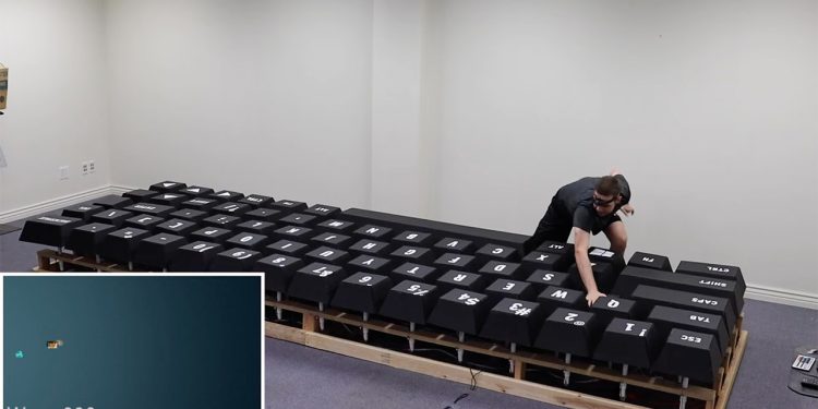 What It’s Like to Game on the World’s Largest Keyboard
